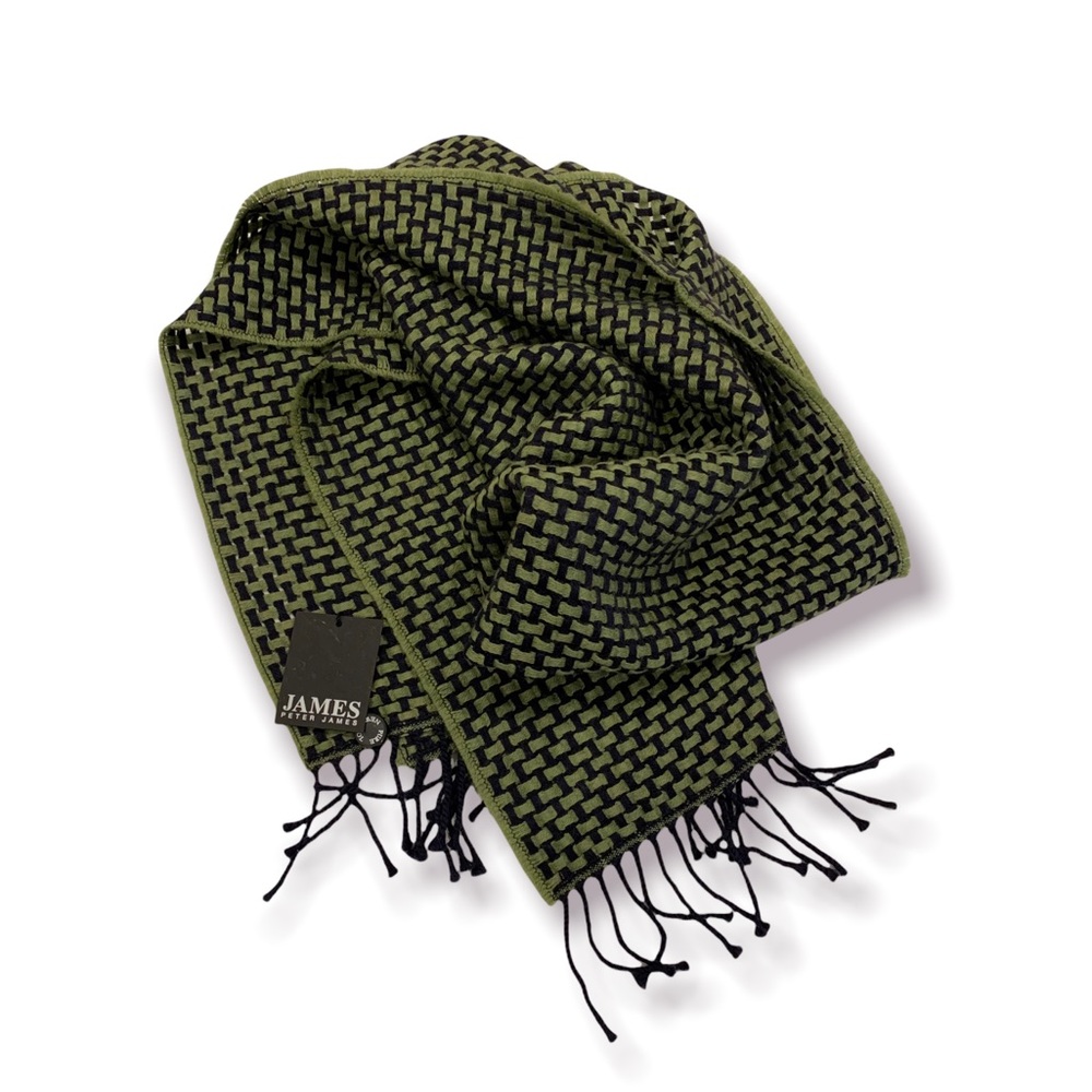 Peter James Pure Wool Scarf